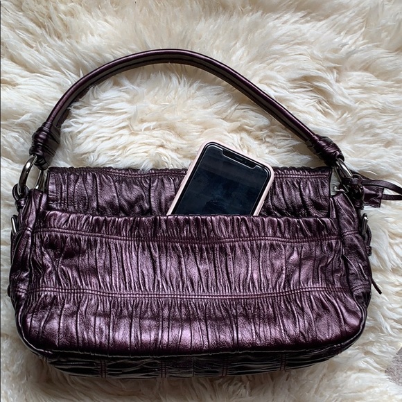 Prada leather should bag - Picture 4 of 7